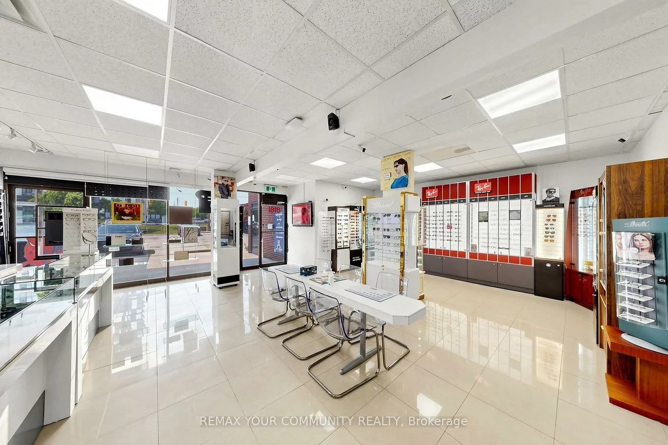 8181, Yonge, Royal Orchard, Markham
