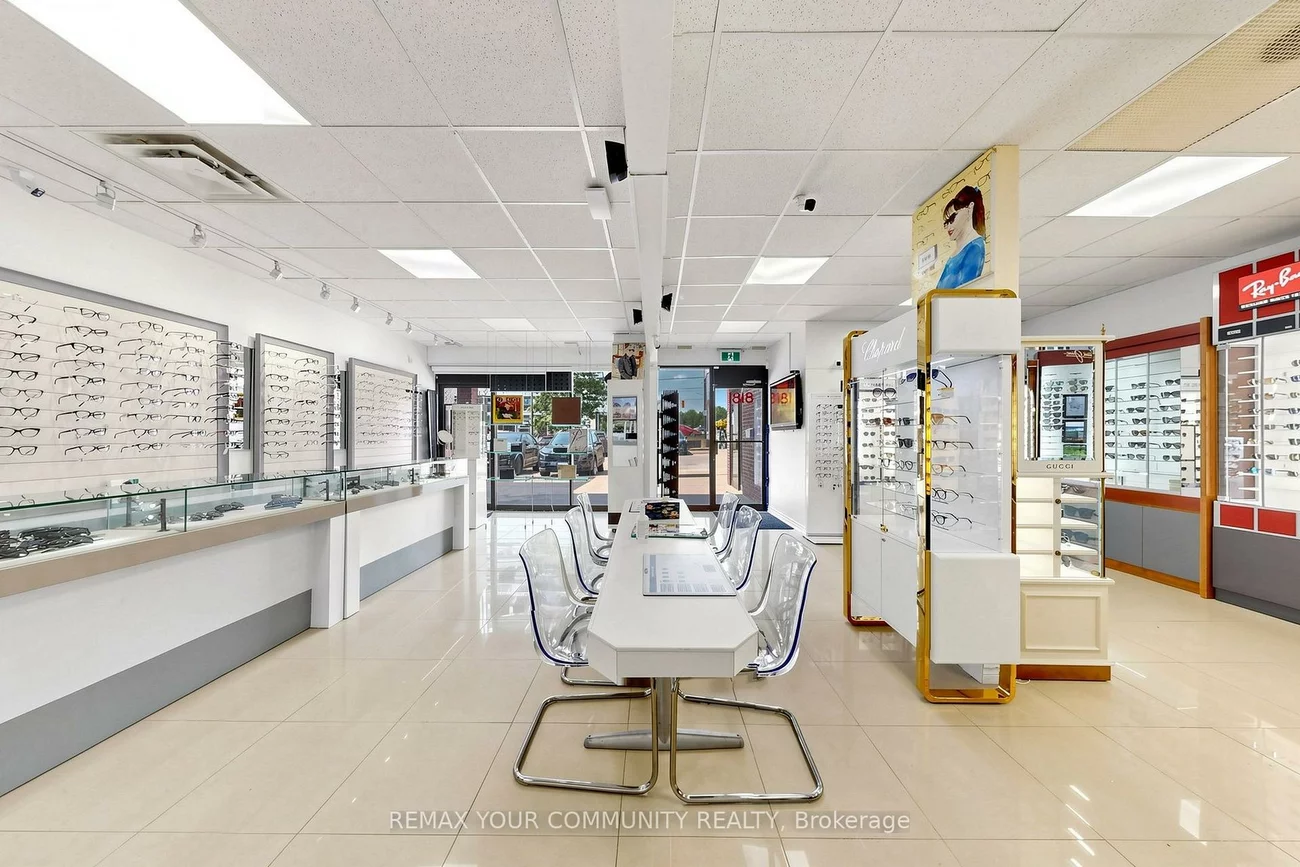8181, Yonge, Royal Orchard, Markham