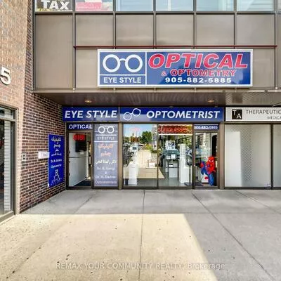 8181, Yonge, Royal Orchard, Markham