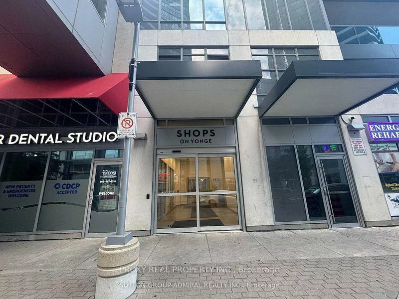 7181, Yonge, Grandview, Markham