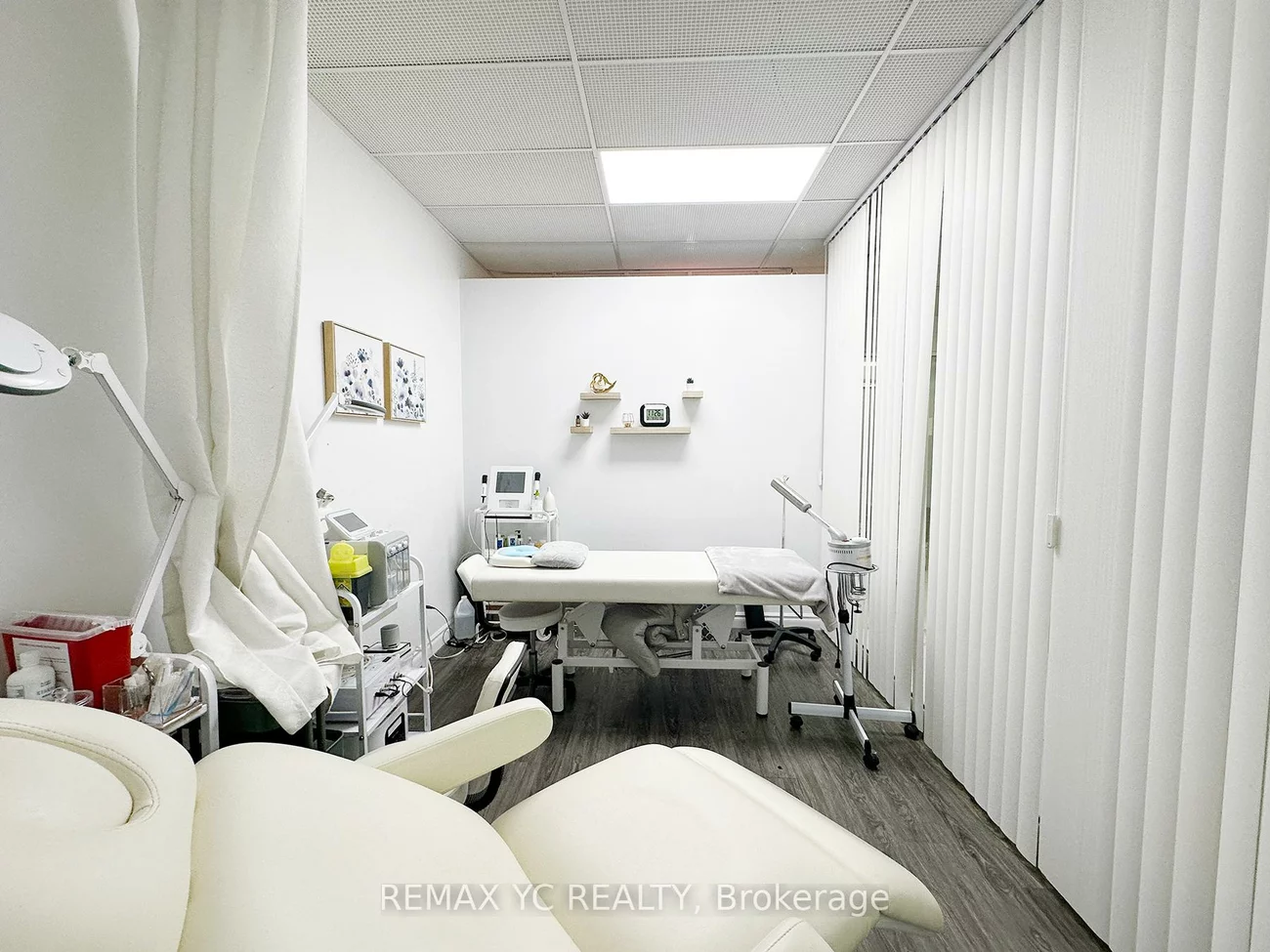 7181, Yonge, Thornhill, Markham