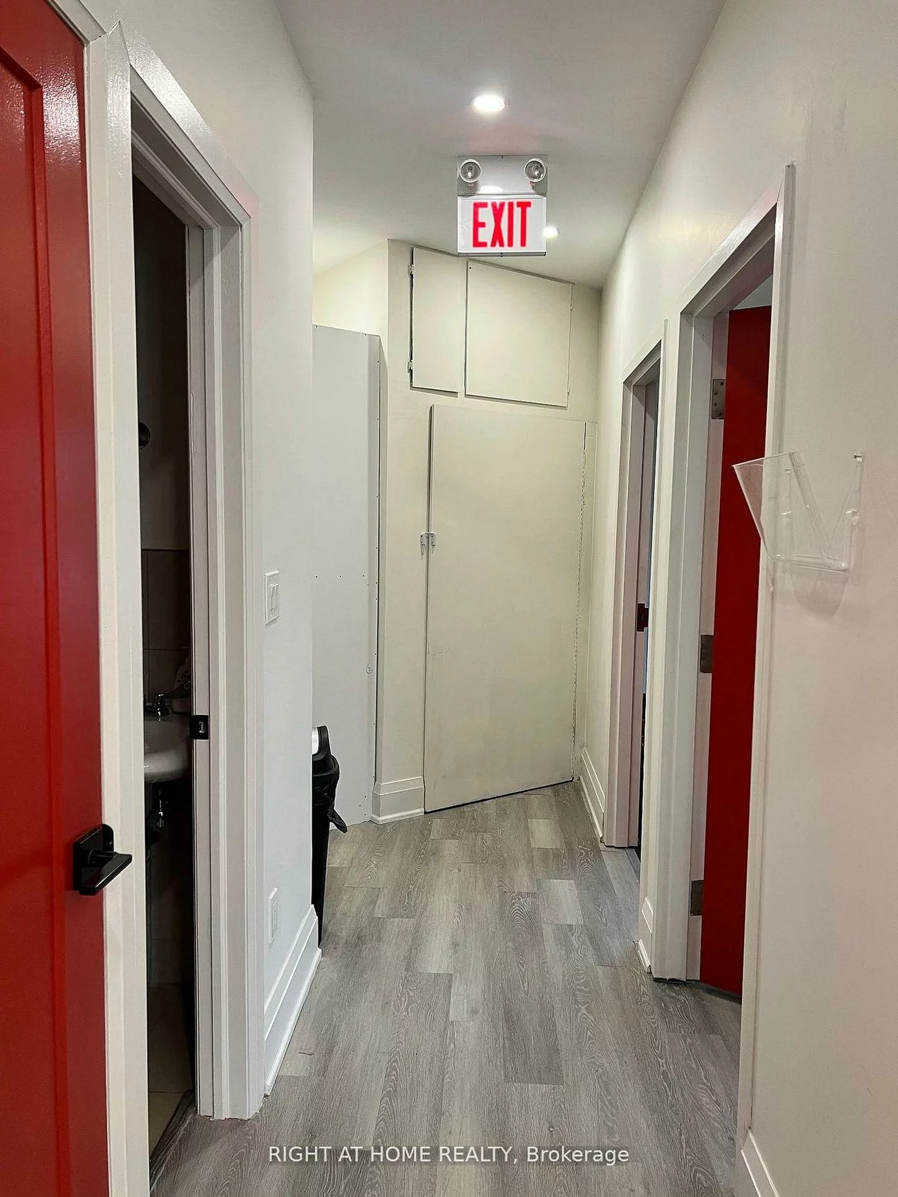 20, New Delhi, Cedarwood, Markham