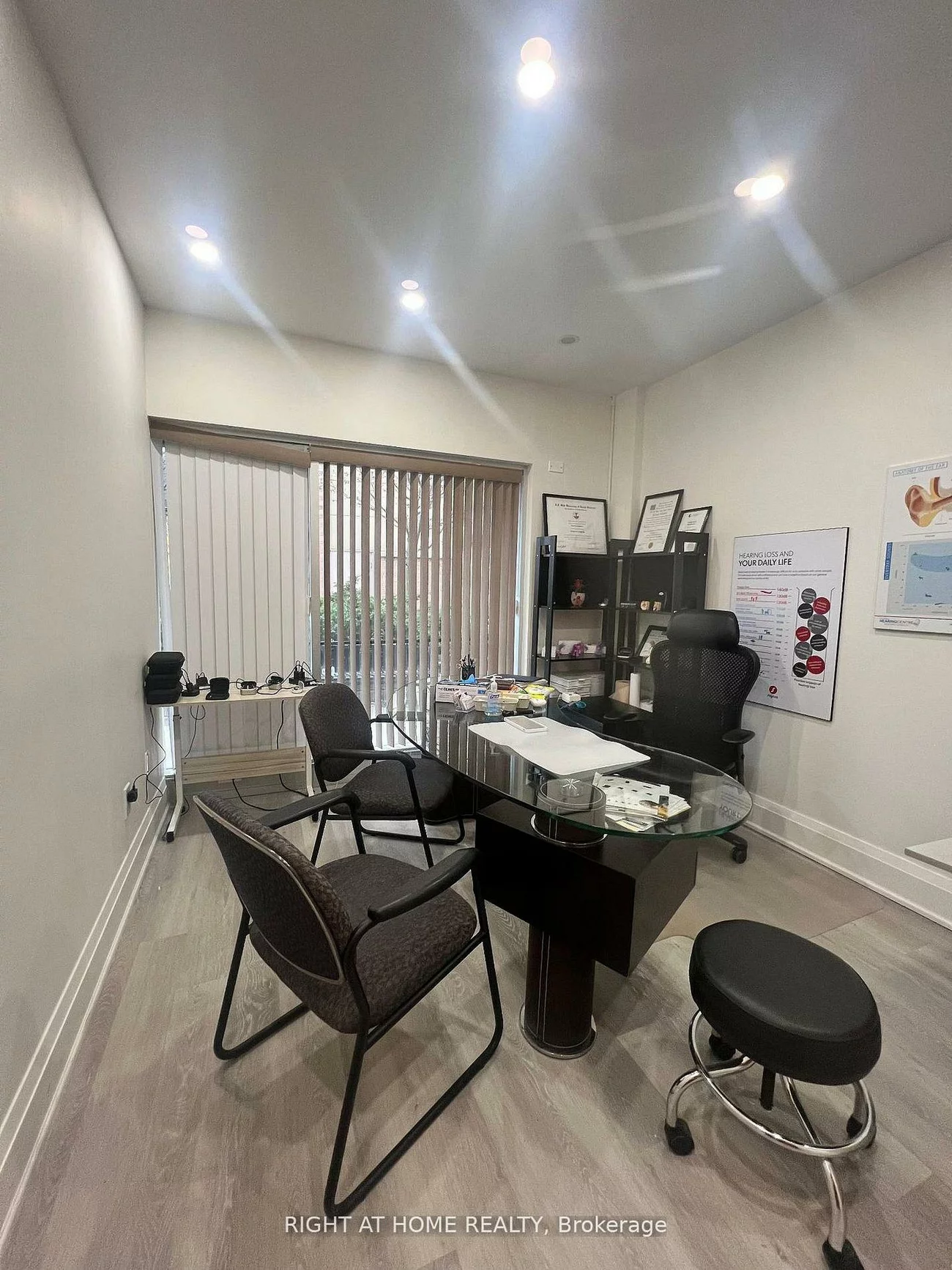 20, New Delhi, Cedarwood, Markham