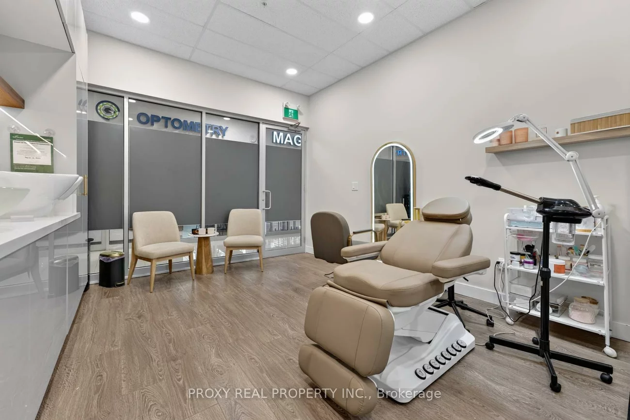 7163, Yonge, Grandview, Markham
