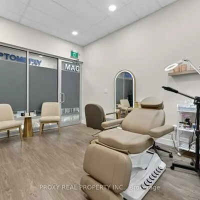 7163, Yonge, Grandview, Markham