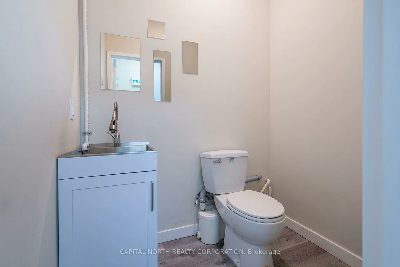 9560, Markham, Wismer, Markham