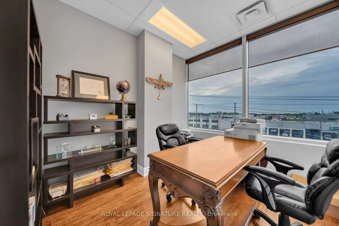 7191, Yonge, Grandview, Markham