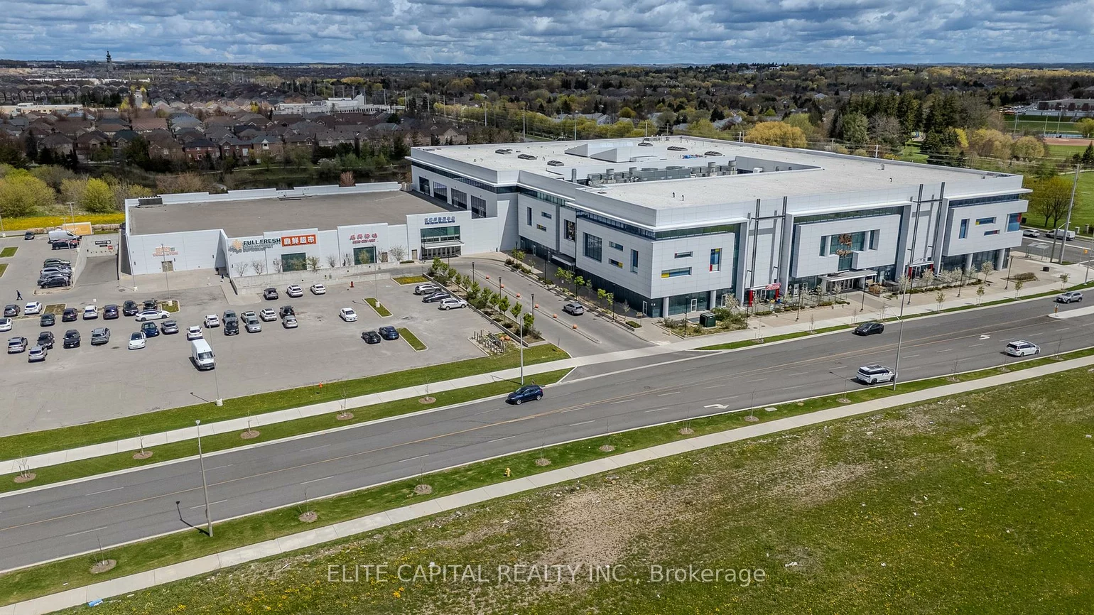 9390, Woodbine, Cachet, Markham
