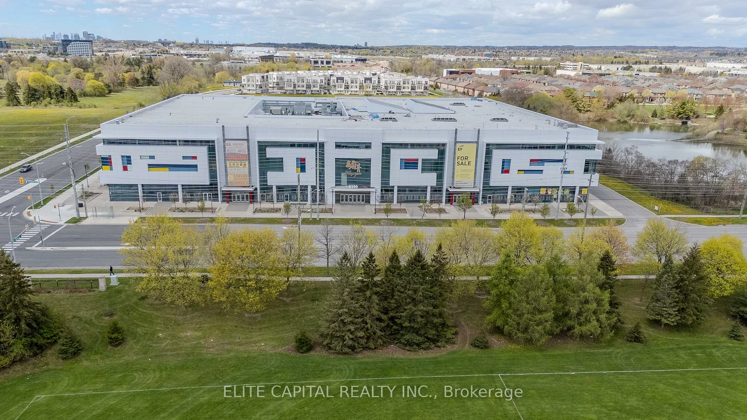 9390, Woodbine, Cachet, Markham