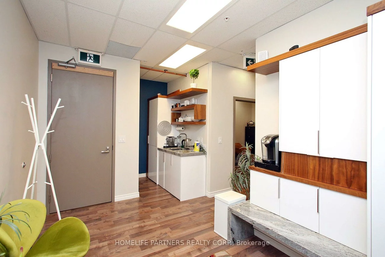 7191, Yonge, Grandview, Markham