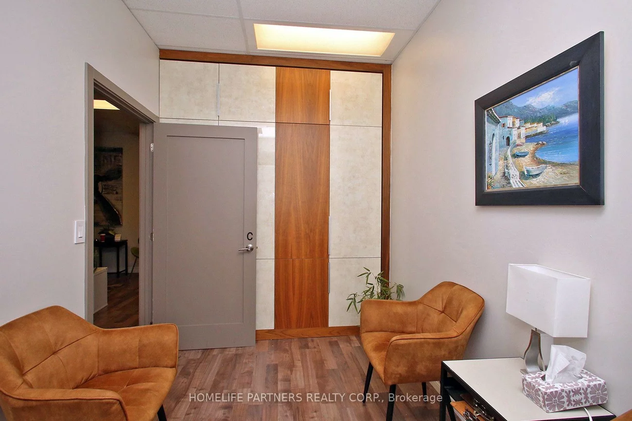 7191, Yonge, Grandview, Markham
