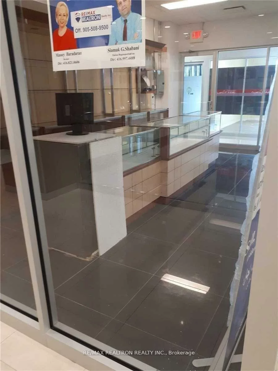 7163, Yonge, Thornhill, Markham