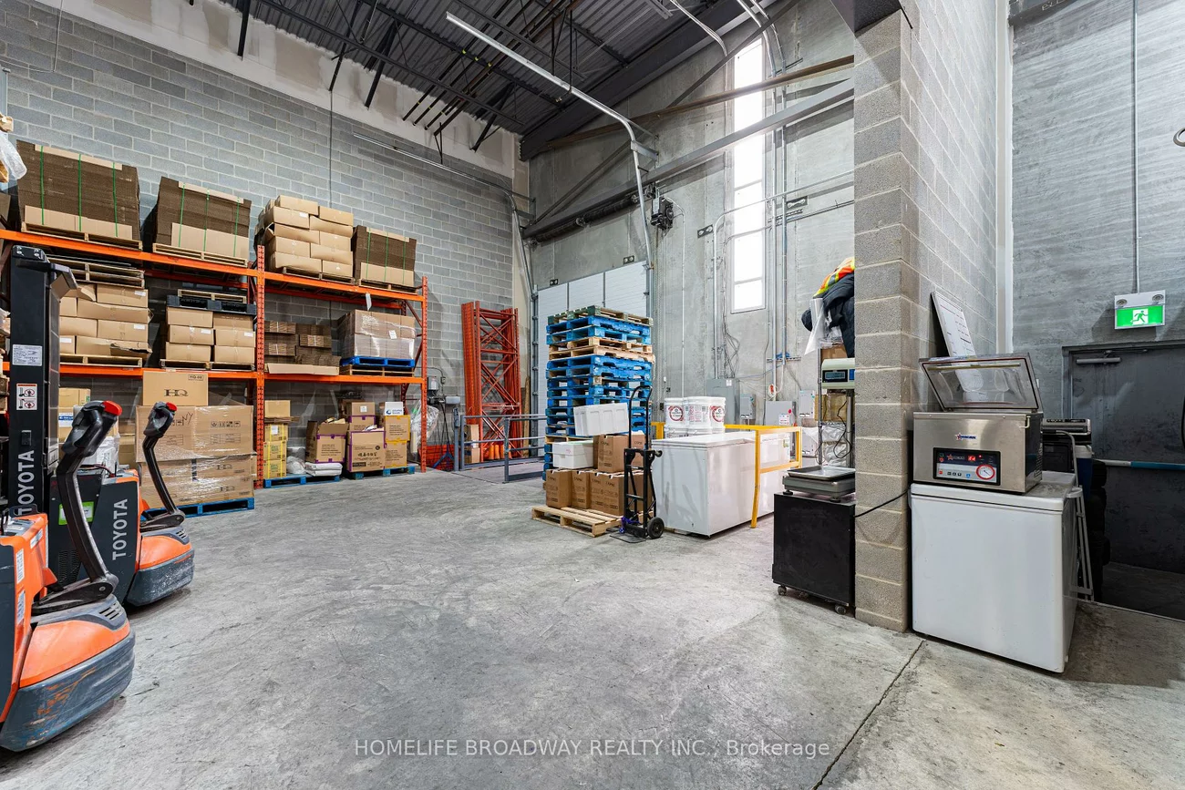 10952, Woodbine, Victoria Square, Markham