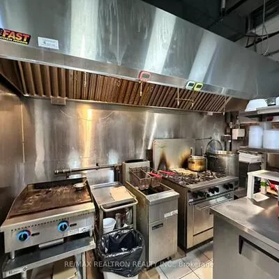 7181, Yonge, Grandview, Markham