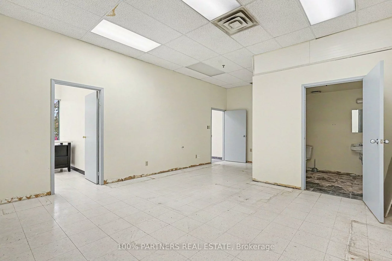 145, Konrad, Milliken Mills West, Markham