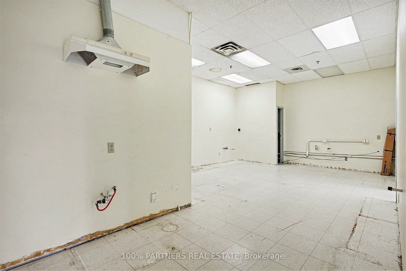 145, Konrad, Milliken Mills West, Markham