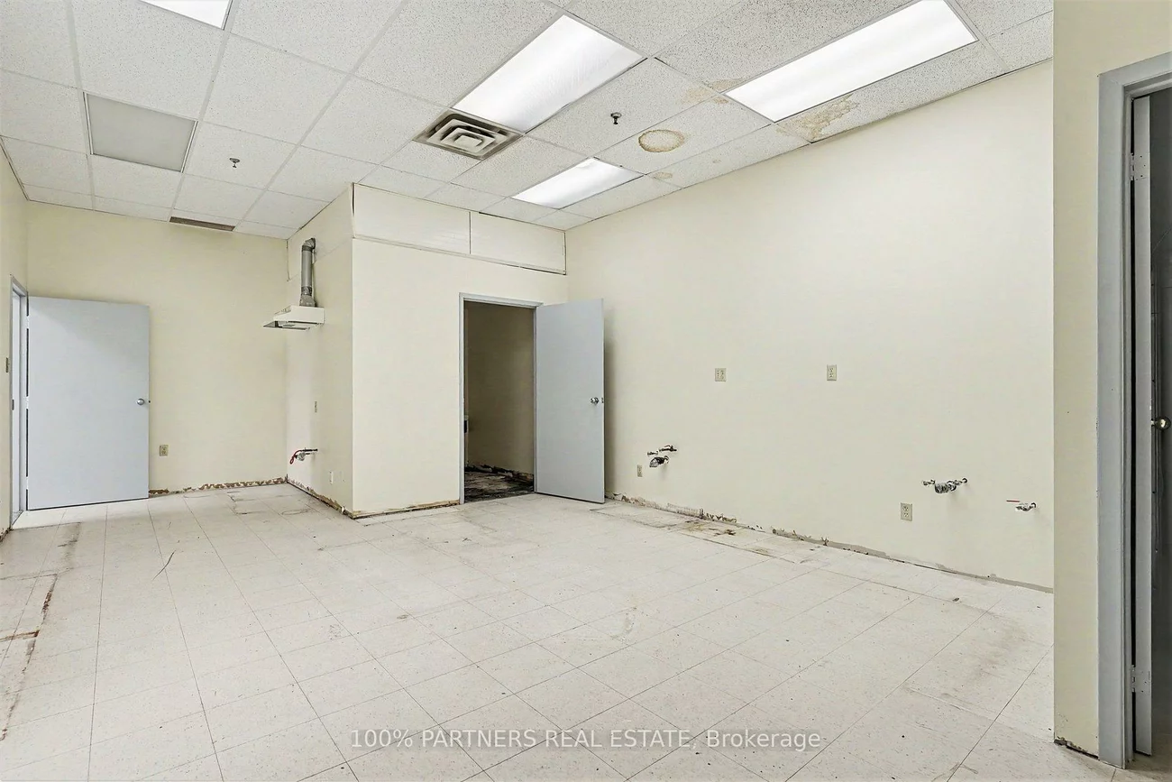 145, Konrad, Milliken Mills West, Markham