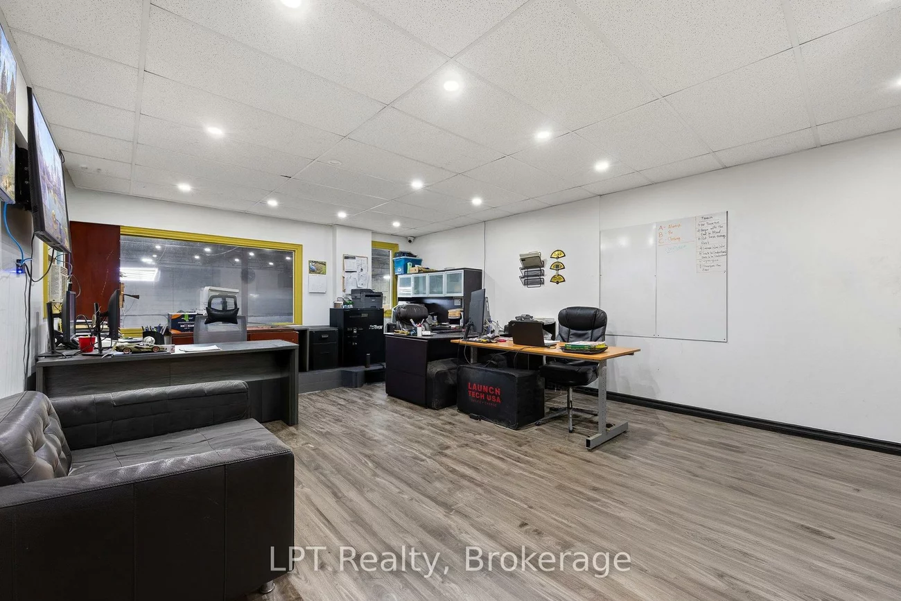 7, Harlech, Aileen-Willowbrook, Markham