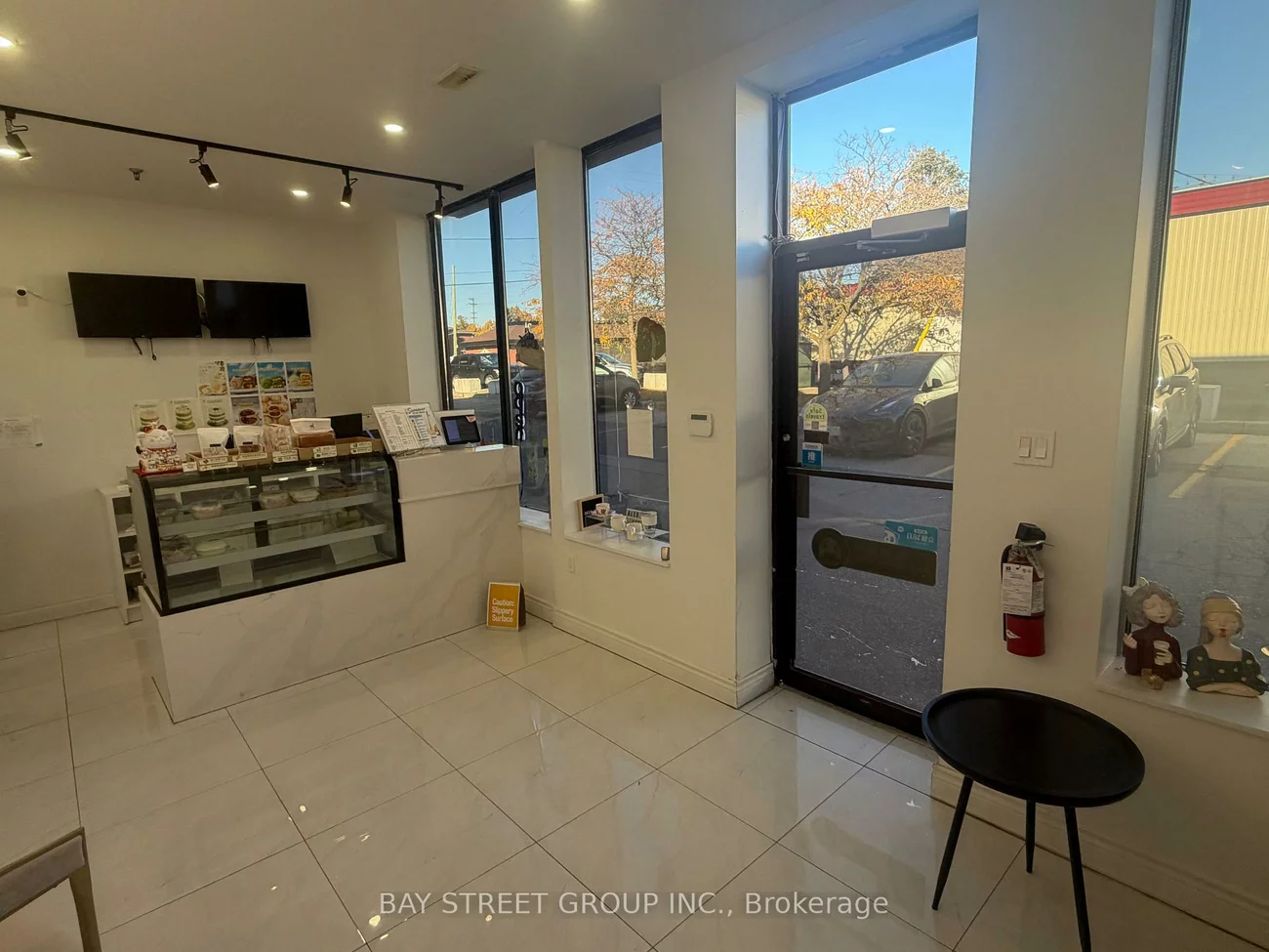385, John, Aileen-Willowbrook, Markham
