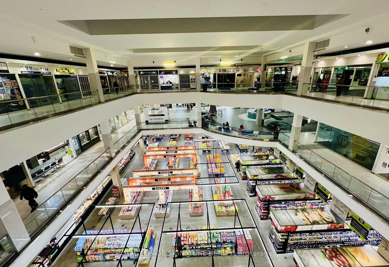 7181, Yonge, Grandview, Markham