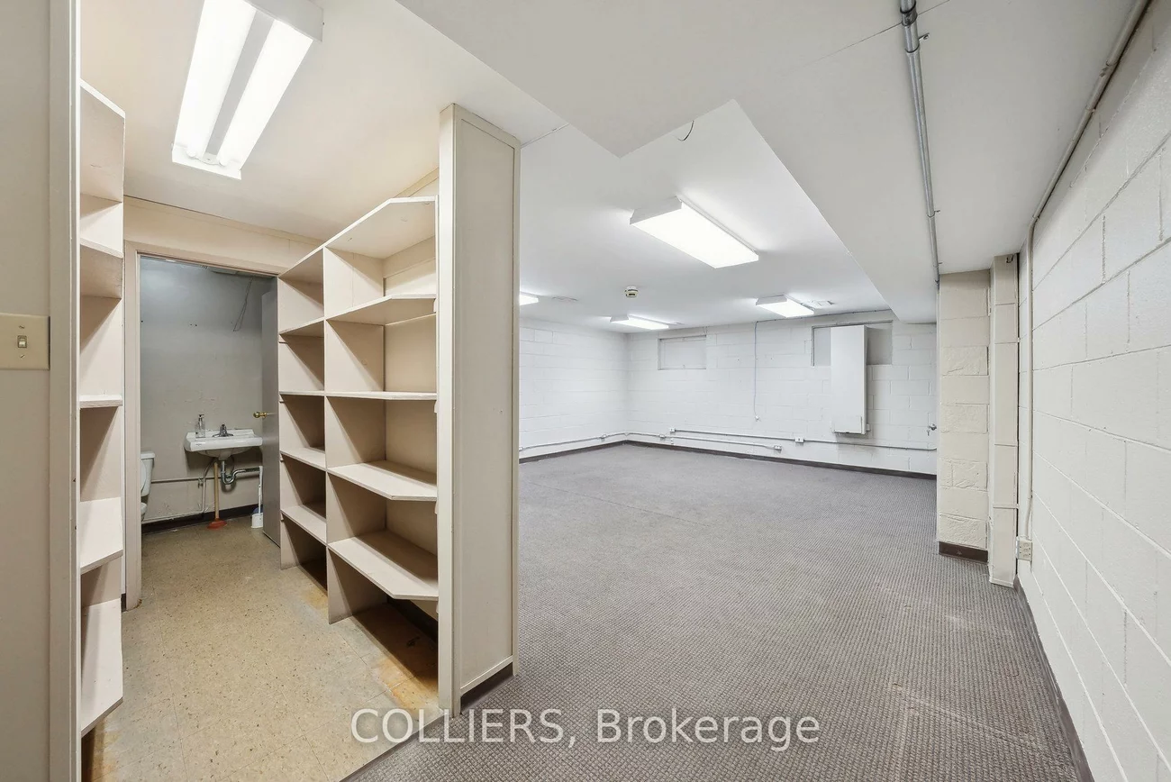 2396, Stanfield, Dixie, Mississauga
