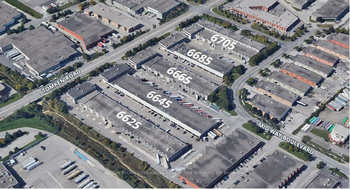 6665, Tomken, Northeast, Mississauga