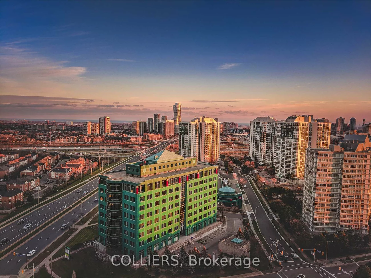 10, Kingsbridge Garden, Hurontario, Mississauga