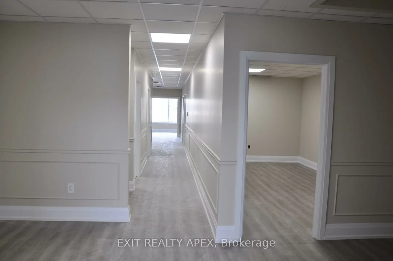 1185, Queensway E, Lakeview, Mississauga
