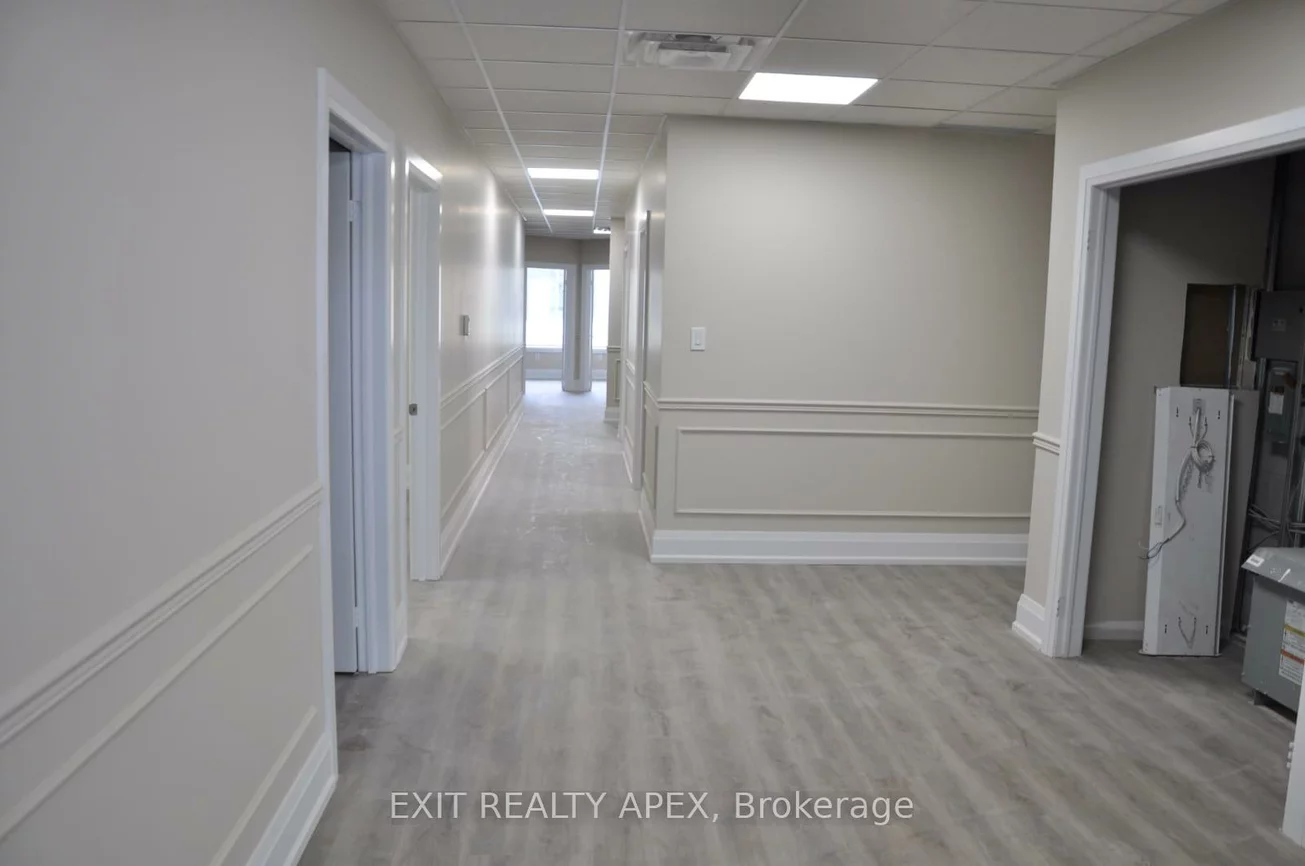 1185, Queensway E, Lakeview, Mississauga
