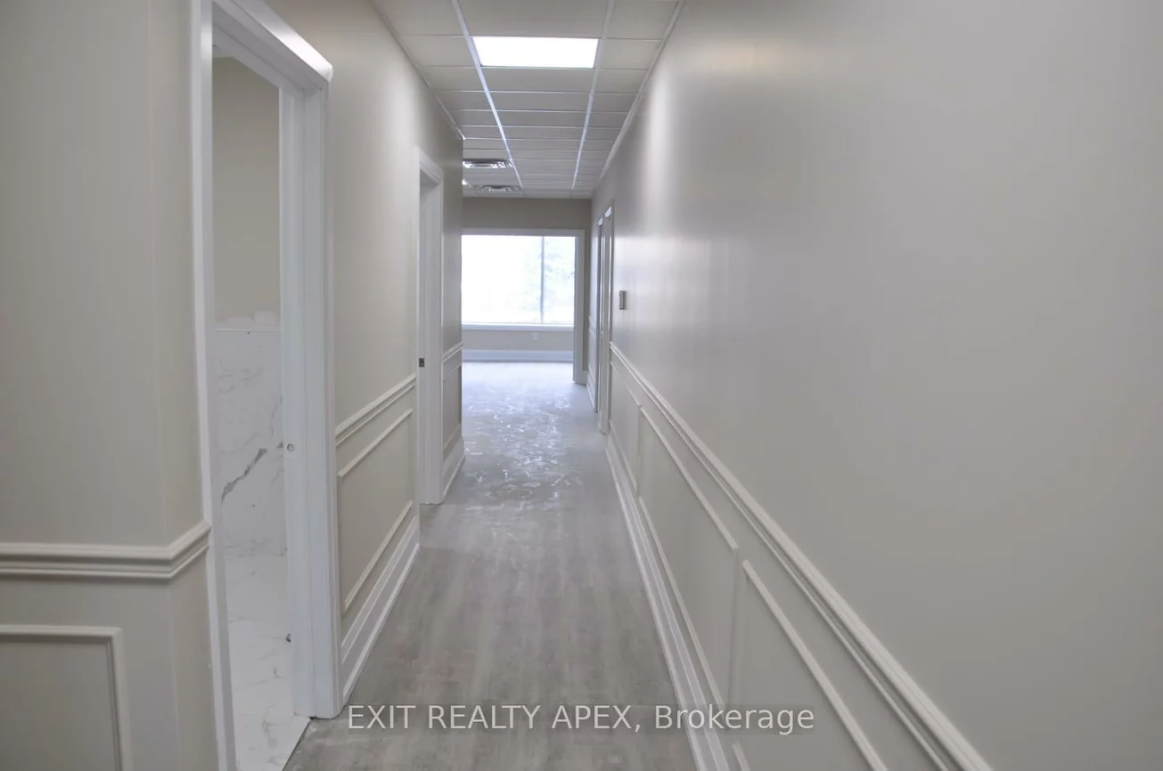 1185, Queensway E, Lakeview, Mississauga