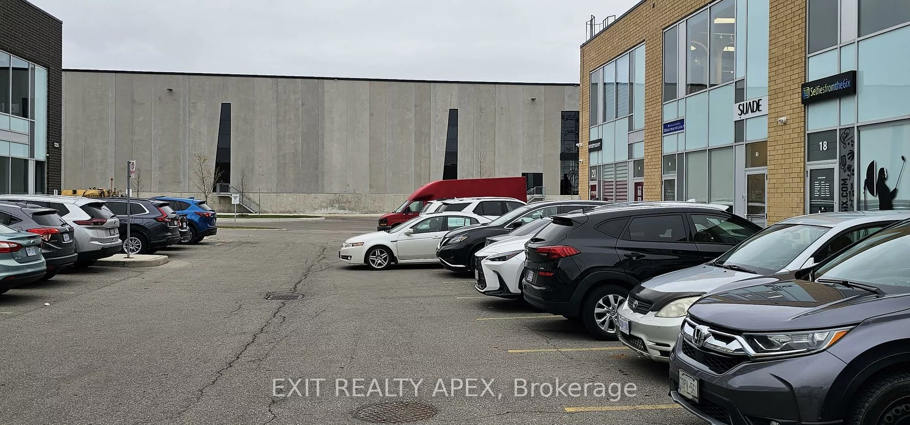 1185, Queensway E, Lakeview, Mississauga