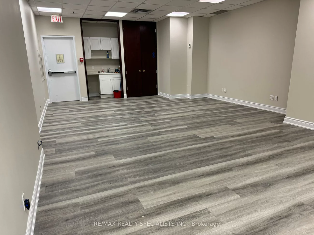 50, Burnhamthorpe, City Centre, Mississauga