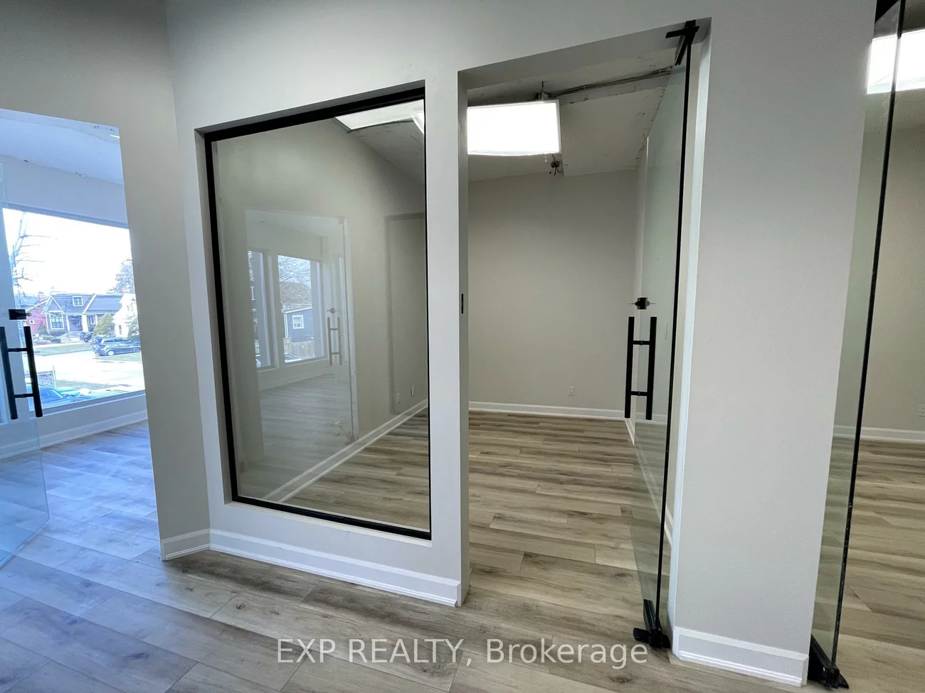 230, Lakeshore, Port Credit, Mississauga