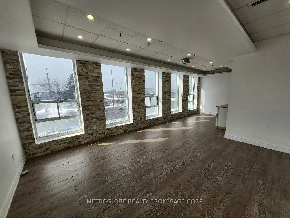 2395, Cawthra, Dixie, Mississauga