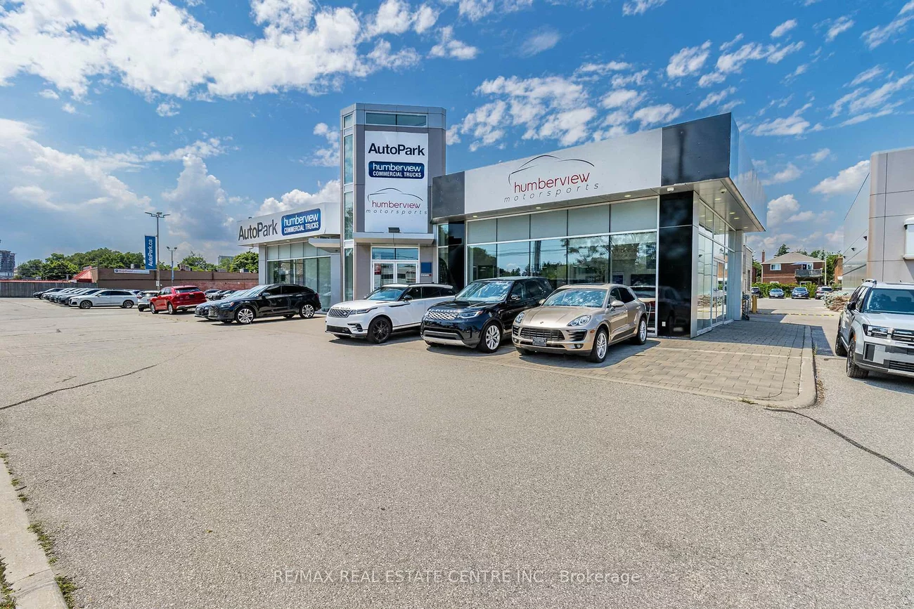 225, Dundas, Cooksville, Mississauga