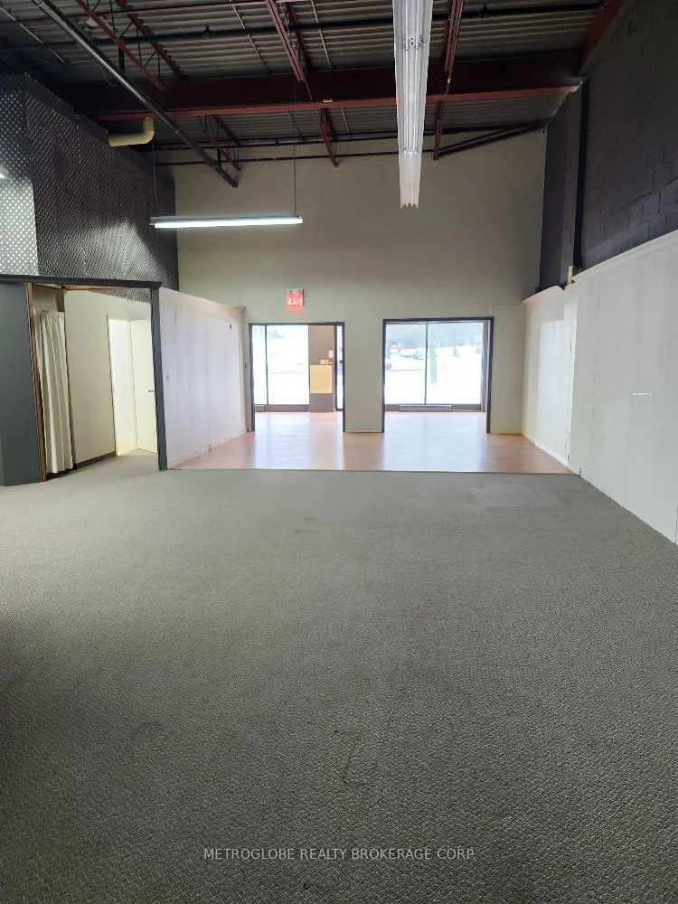 1011, Eglinton, Northeast, Mississauga