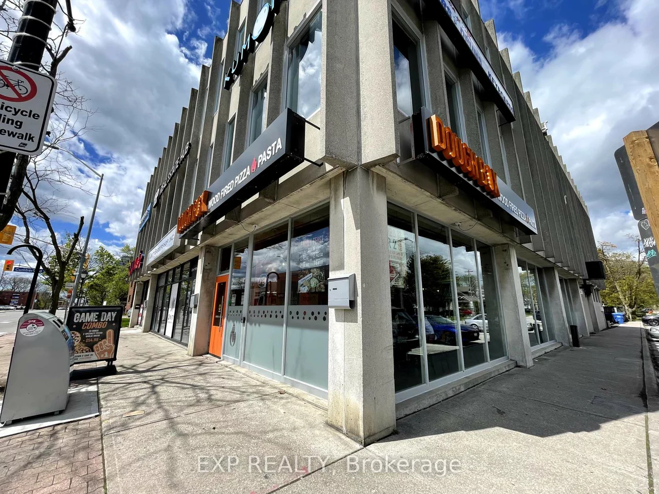 230, Lakeshore, Port Credit, Mississauga