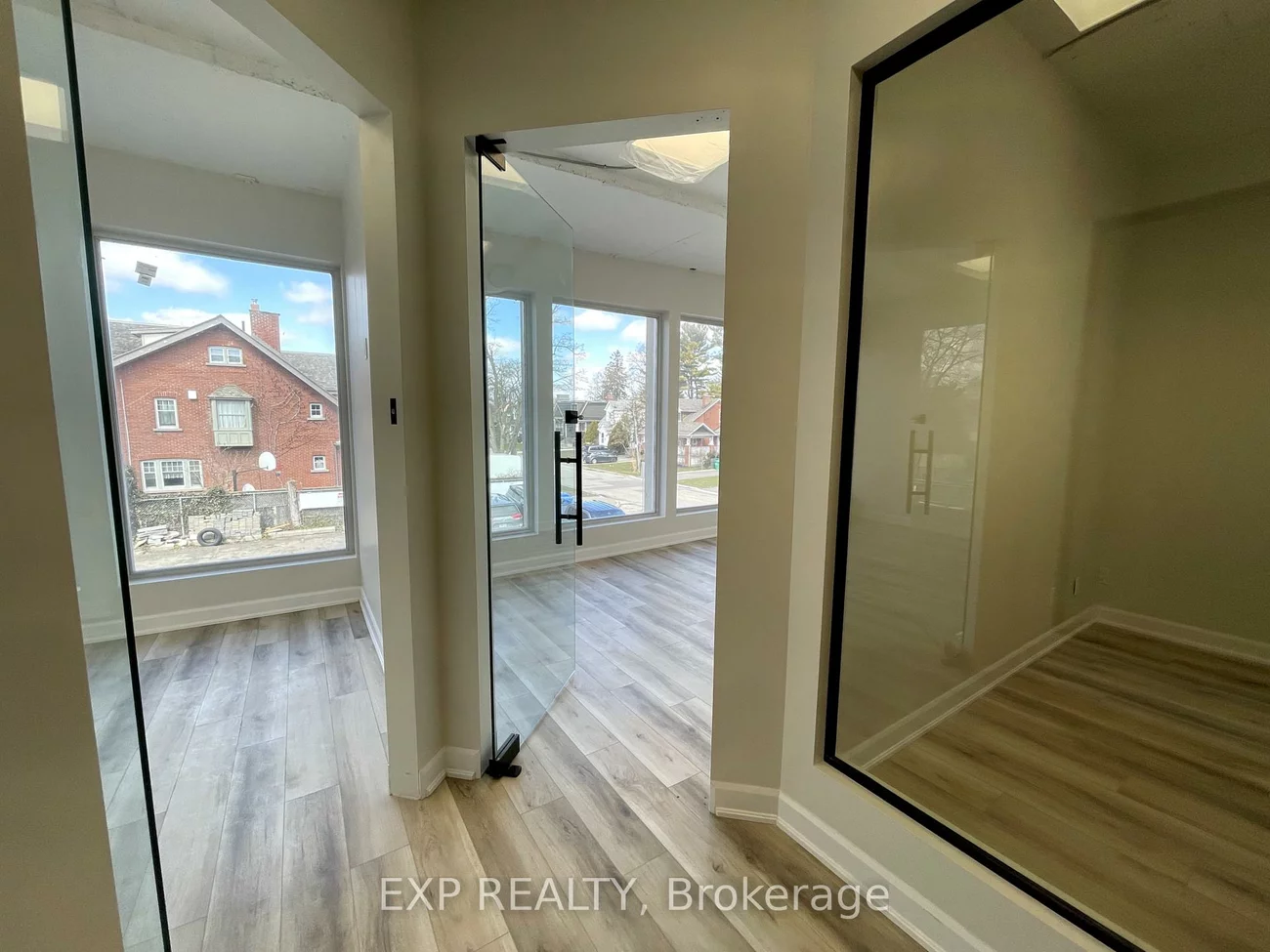 230, Lakeshore, Port Credit, Mississauga