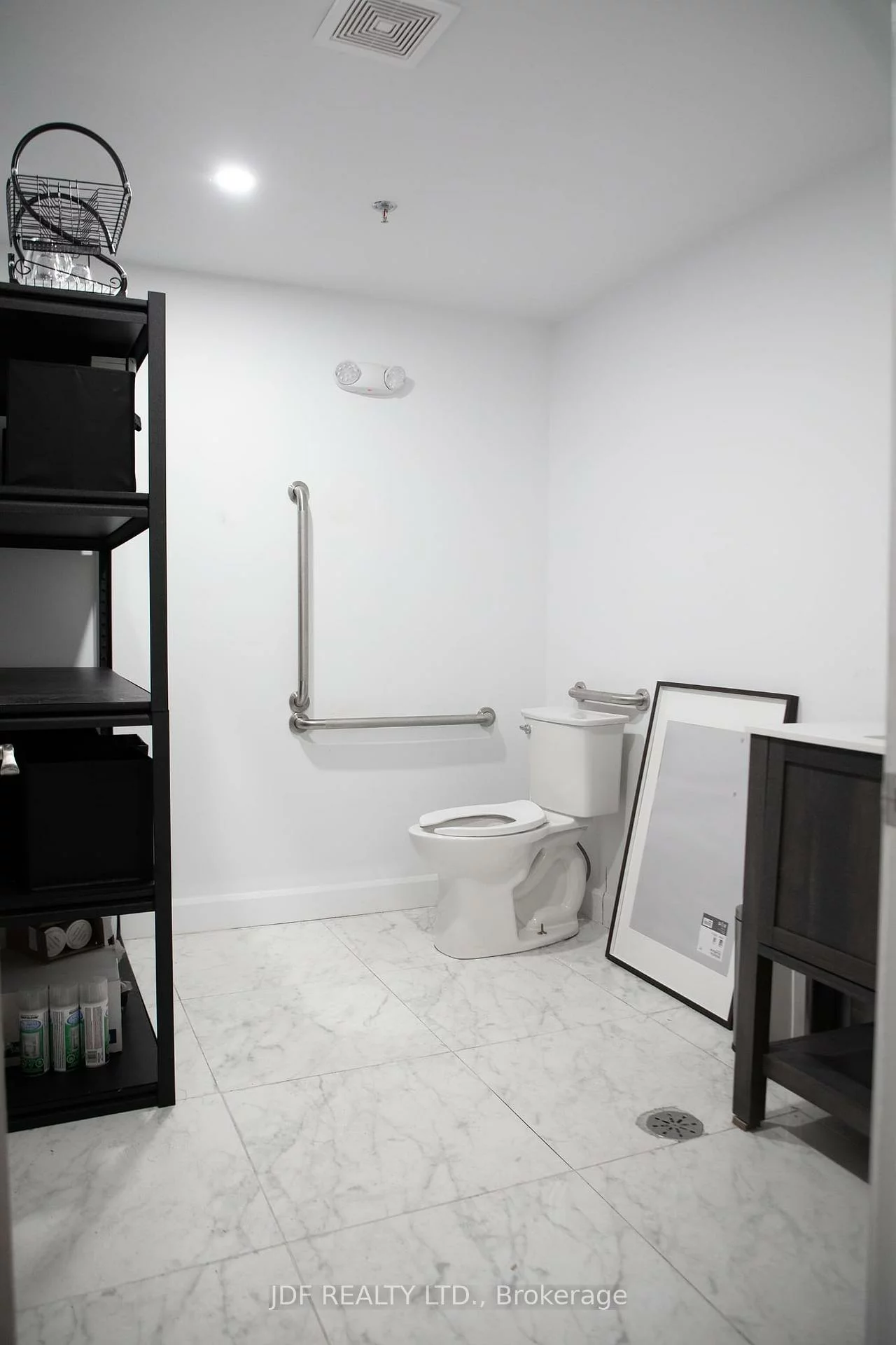 5260, Solar, Airport Corporate, Mississauga