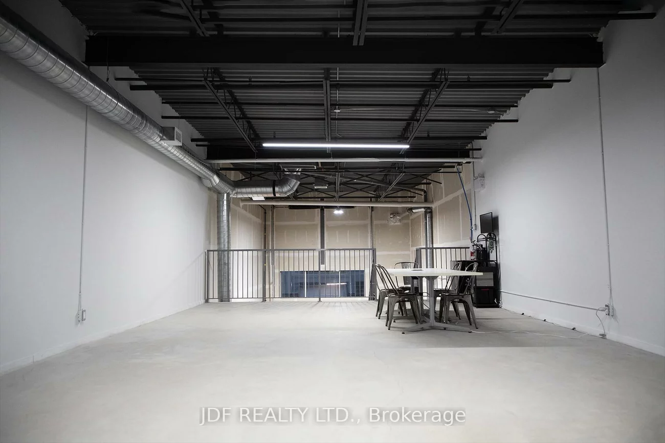 5260, Solar, Airport Corporate, Mississauga