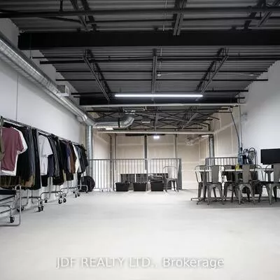 5260, Solar, Airport Corporate, Mississauga