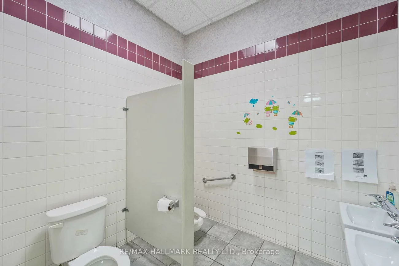 649, Queensway, Erindale, Mississauga
