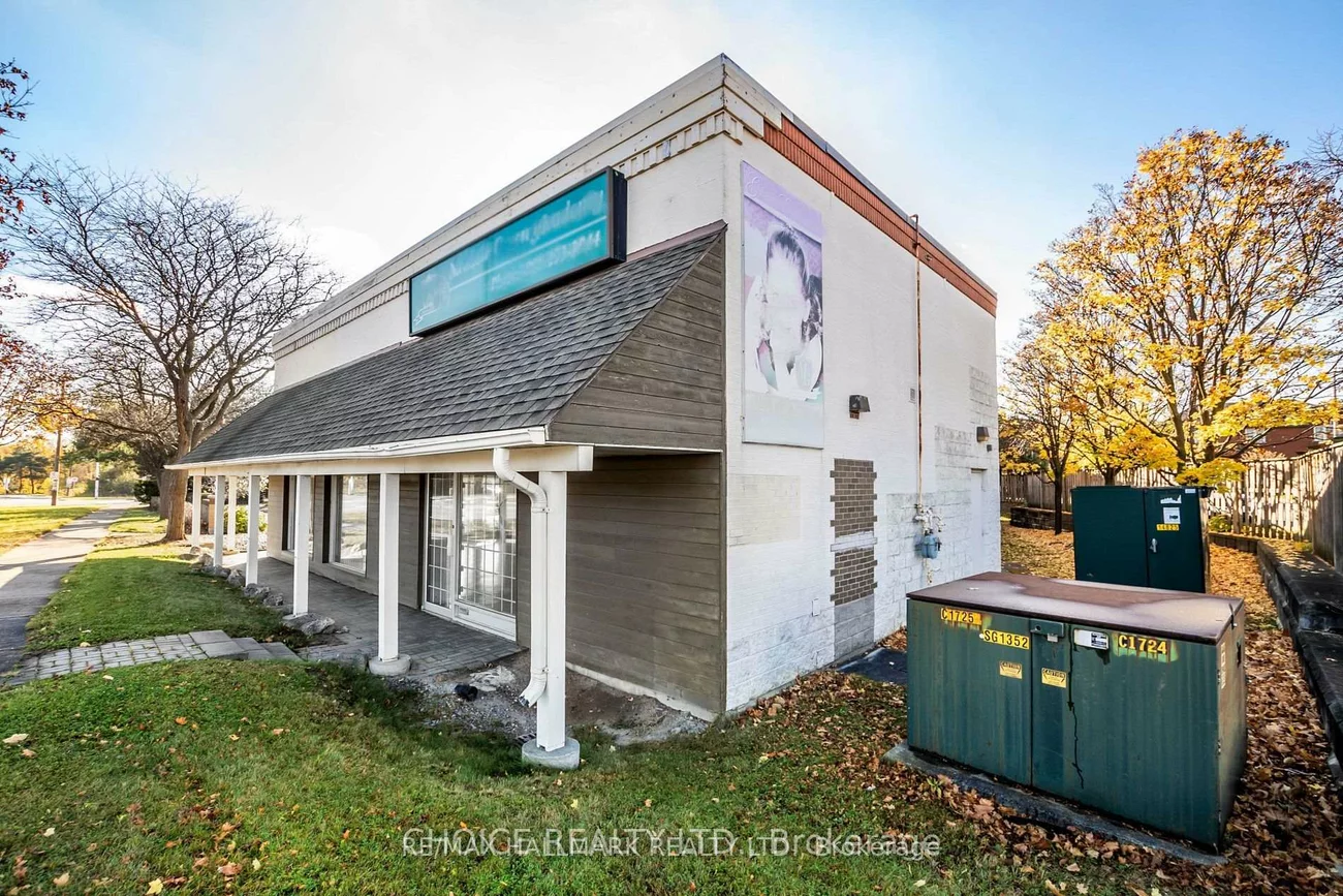 649, Queensway, Erindale, Mississauga