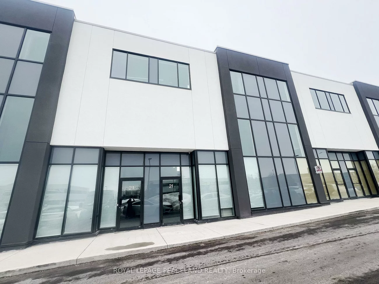 5270, Solar, Airport Corporate, Mississauga