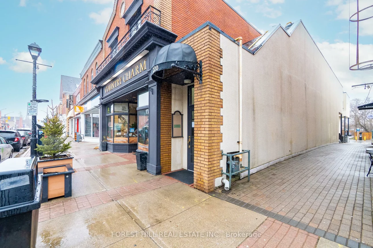 220, Queen, Streetsville, Mississauga