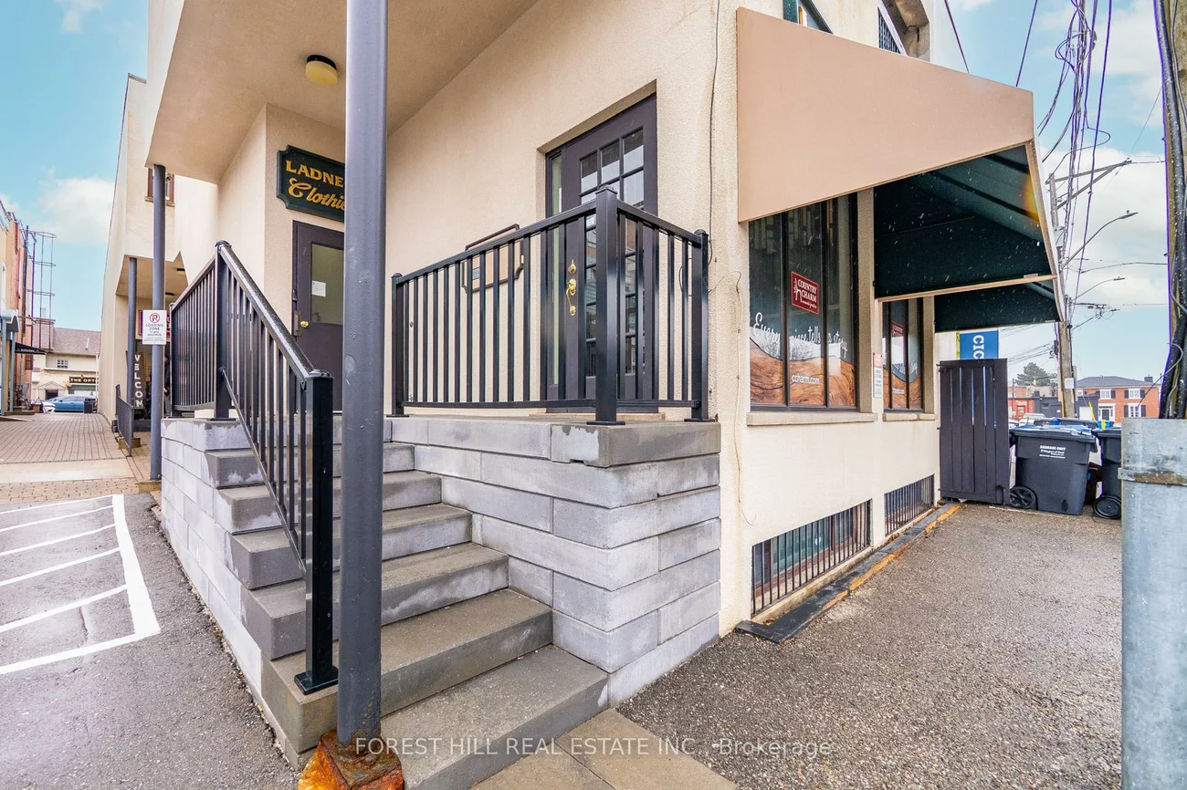 220, Queen, Streetsville, Mississauga