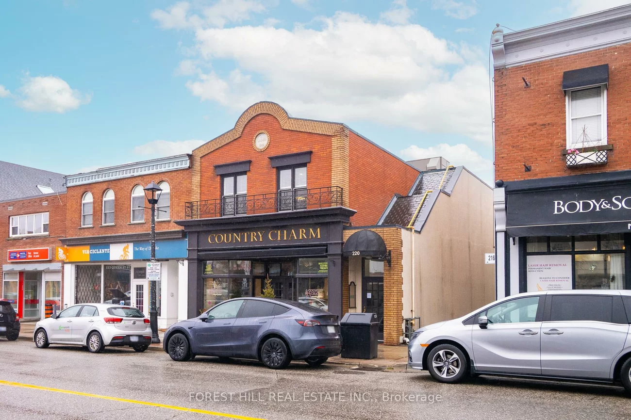 220, Queen, Streetsville, Mississauga