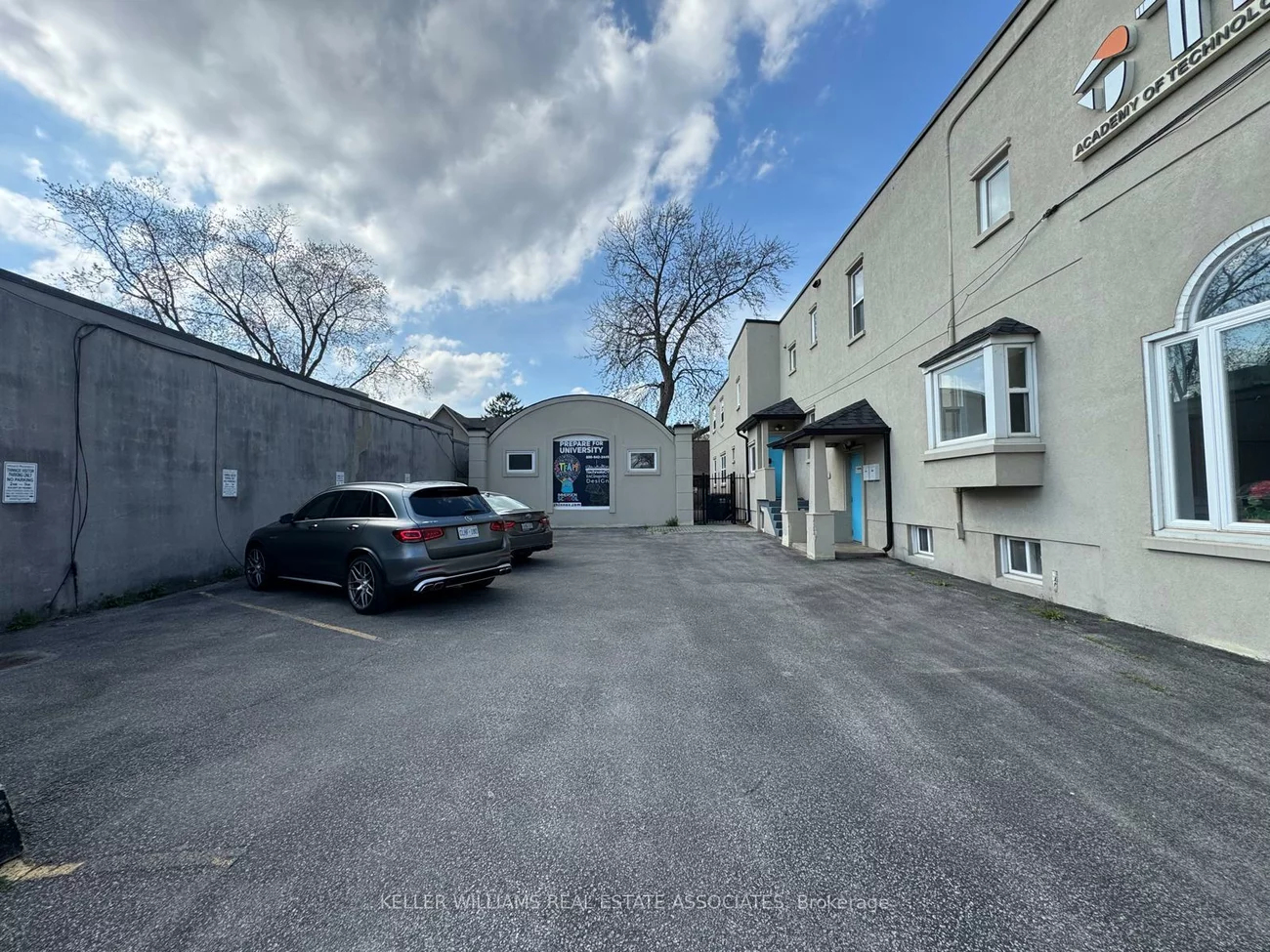 755, Lakeshore, Lakeview, Mississauga