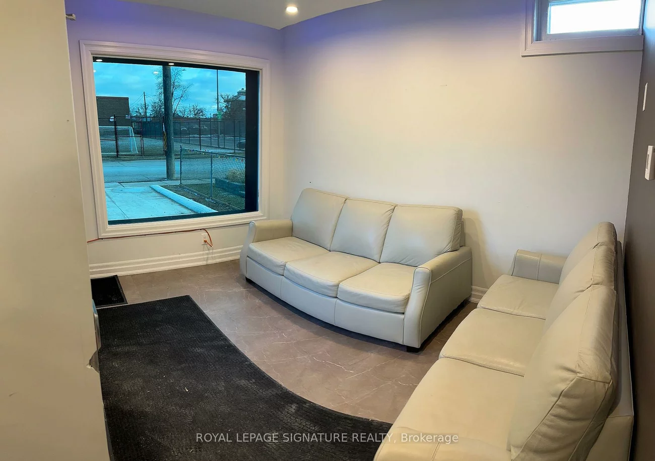 158, Church, Streetsville, Mississauga