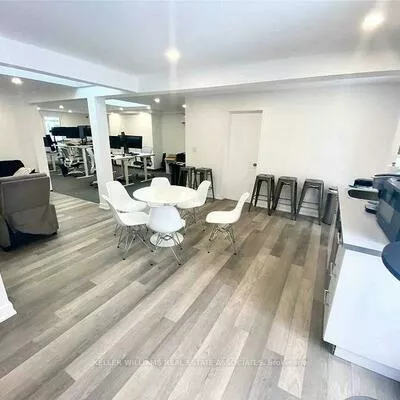 82, Lakeshore, Port Credit, Mississauga